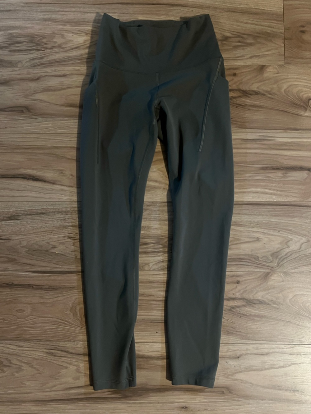 Lululemon Wunder Train High-Rise Tights with Pockets Green/Grey Sage Like New 4